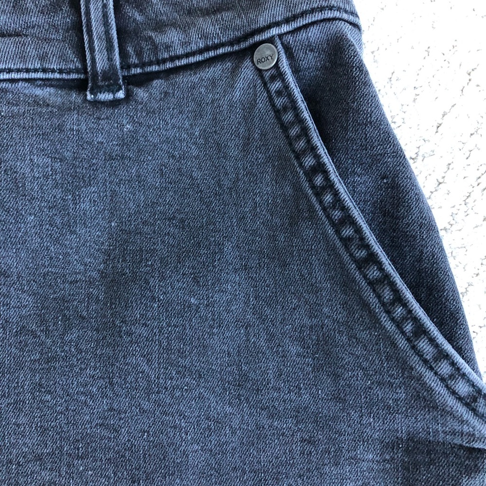 Roxy- Wild Young Spirit Skirt - Picture 4 of 10